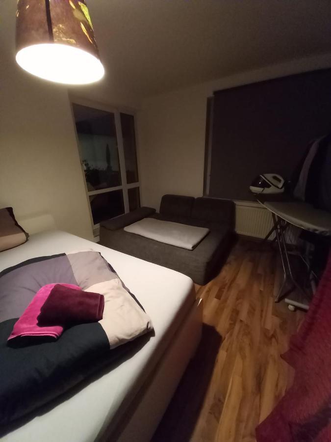 Tolle Private 2-Zimmer Wohnung Im Szene Bezirk Berlin-Friedrichshain Εξωτερικό φωτογραφία
