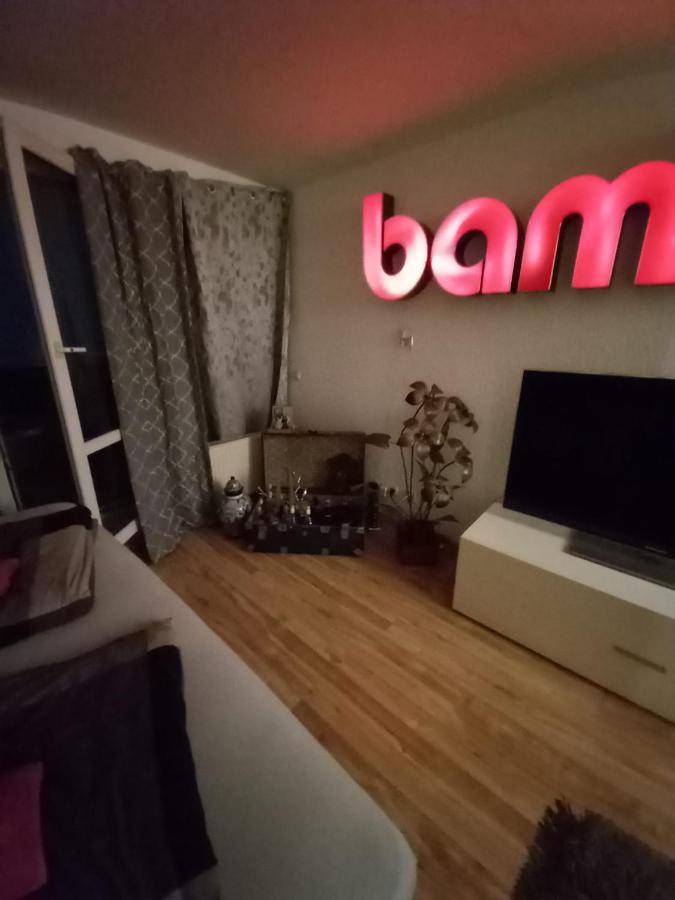 Tolle Private 2-Zimmer Wohnung Im Szene Bezirk Berlin-Friedrichshain Εξωτερικό φωτογραφία
